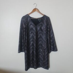 Jessica Howard Black Chevron Bell Sleeve Mini Dress Size 6‎ Little Black Dress